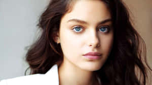 Odeya Rush Beautiful Wallpaper