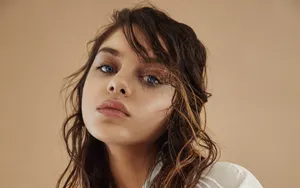 Odeya Rush Staring At The Camera Wallpaper