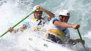Olympics Athletes In Canoe Wallpaper