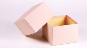 Opened Box Kraft Package Photography Wallpaper