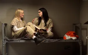 Orange Is The New Black Friends Wallpaper