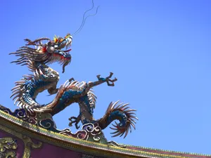 Outdoor Dragon Statue Wallpaper