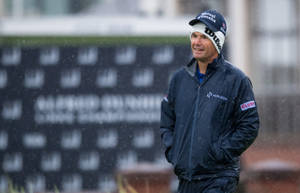 Padraig Harrington All Bundled-up Wallpaper