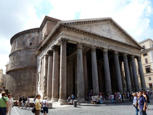 Pantheon With Street Vendors Wallpaper