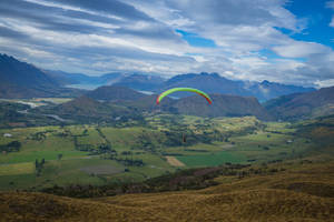 Paragliding In New Zealand Wallpaper