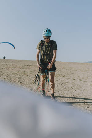 Paragliding Pilot Equipment Wallpaper