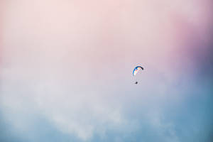 Paragliding Purple Sky Wallpaper