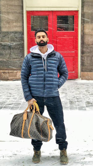 Parmish Verma In Winter Outfit Wallpaper