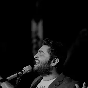 Passionate Performance By Arijit Singh Wallpaper
