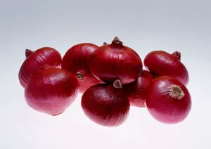 Perfectly Bright Juicy Red Onions Wallpaper