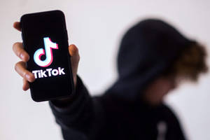Pfp For Tiktok Screen Logo Wallpaper