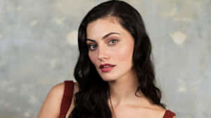 Phoebe Tonkin Portrait Wallpaper