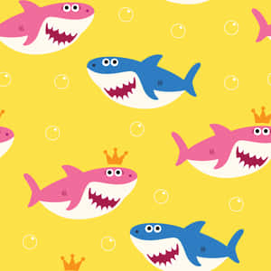 Pinkfong Baby Shark Mommy With Crown Wallpaper