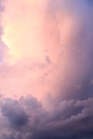 Pinkish Ombre Clouds Wallpaper