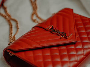 Pinterest A Classic Must-have: The Red Ysl Bag Wallpaper