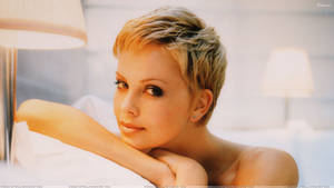 Pixie Charlize Theron With Lamps Wallpaper