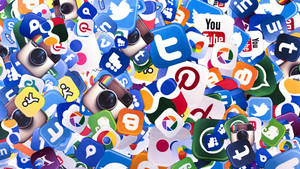 Powerful Influence Of Social Media On Populism Wallpaper