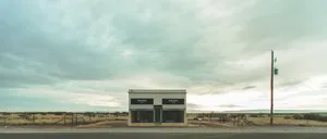 Prada Marfa In Texas Usa Wallpaper