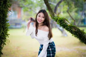 Pretty Asian In Park Wallpaper