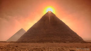 Pyramid Desert Sun Wallpaper