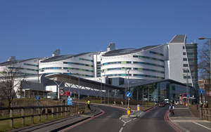 Queen Elizabeth Hospital In Birmingham Wallpaper