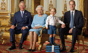 Queen Elizabeth With Three Generation Princes Wallpaper