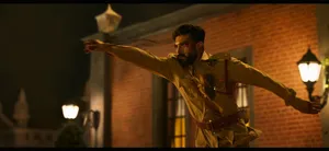 Ram Charan Rrr Throwing String Wallpaper