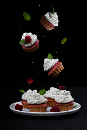 Raspberry With Cream Cupcake Wallpaper