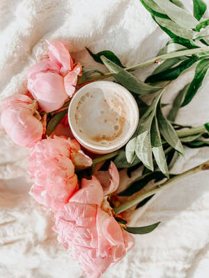 Real Floral Coffee Cup Wallpaper