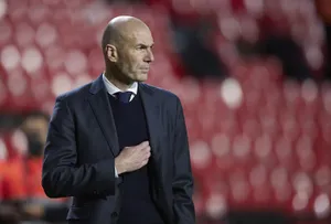 Real Madrid Zinedine Zidane Football Manager Wallpaper