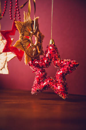 Red Star Christmas Decoration Wallpaper