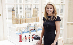 Reese Witherspoon London Miniature Wallpaper