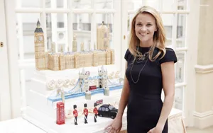 Reese Witherspoon London Miniature Wallpaper