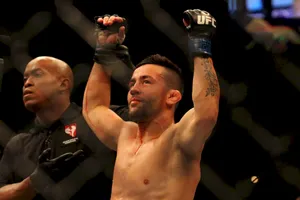 Referee Winning Pedro Munhoz Wallpaper