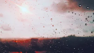 Refreshing Showers In 4k Wallpaper