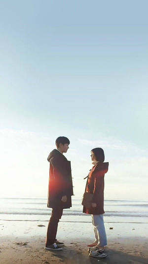 Reply 1988 Deok-sun And Taek Seaside Wallpaper