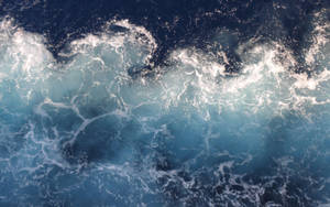 Retina Ocean Waves Aerial Wallpaper