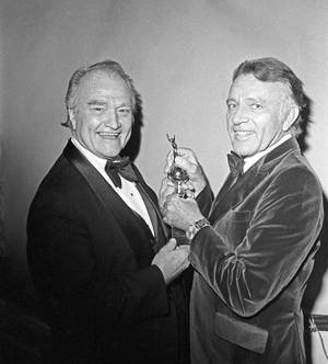 Richard Burton Golden Globe Moment Wallpaper