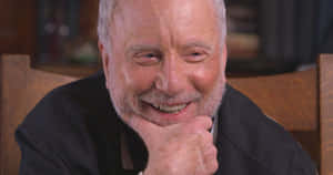 Richard Dreyfuss Laughs Wallpaper