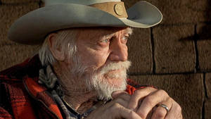 Richard Farnsworth Wearing Cowboy Hat Wallpaper