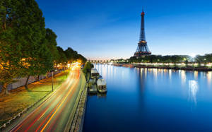 River View With Eiffel Tower Wallpaper