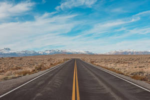 Road In The Desert Wallpaper