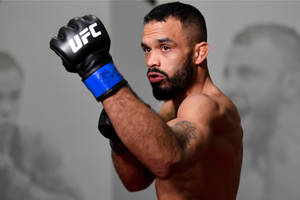 Rob Font Wearing Ufc Gloves Wallpaper