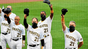 Roberto Clemente Pirates Honor Shot Wallpaper