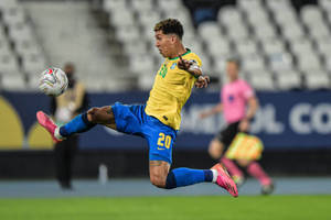 Roberto Firmino Kicks Ball Brazil Wallpaper