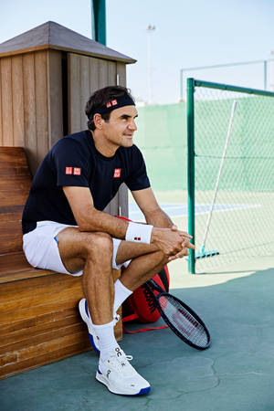 Roger Federer Uniqlo Tennis Outfit Wallpaper