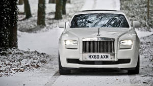 Rolls Royce White In Snow Wallpaper