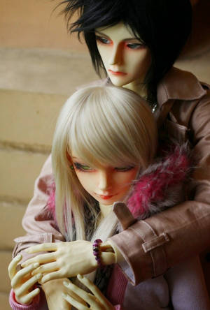 Romantic Cute Doll Couple Wallpaper
