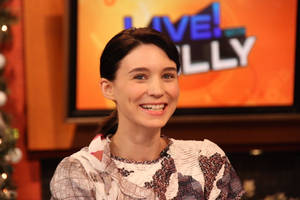 Rooney Mara Lovely Smile Wallpaper