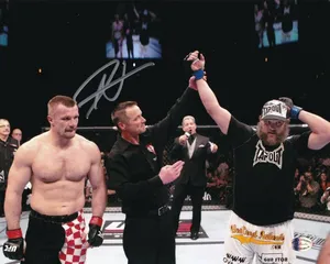 Roy Nelson Wins Against Mirko Cro Cop Wallpaper